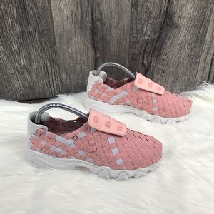 Skechers D’Lites Pink Weaved Sneakers